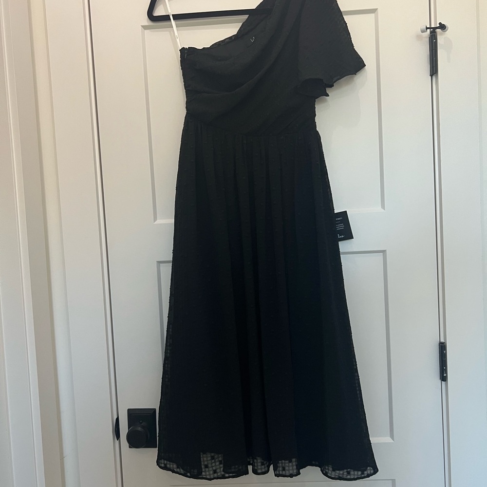 Lulu's Chic Black One-Shoulder Dress